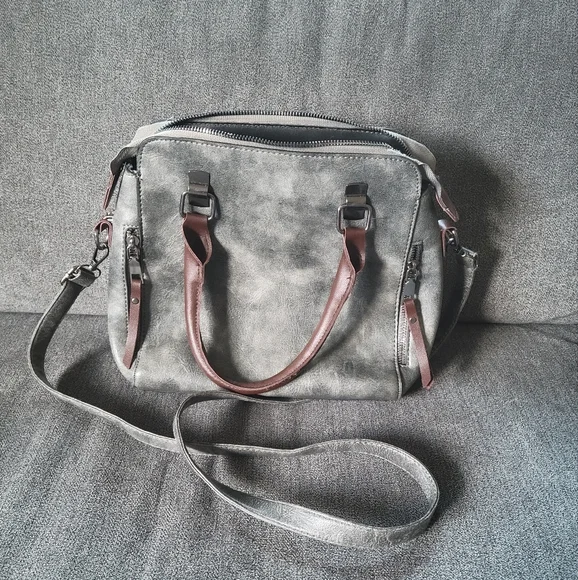 Purse - Picture 1 of 5